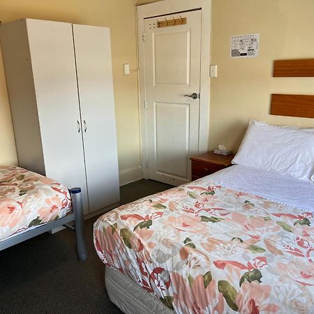 Golden Cross Hotel Waihi Kültér fotó